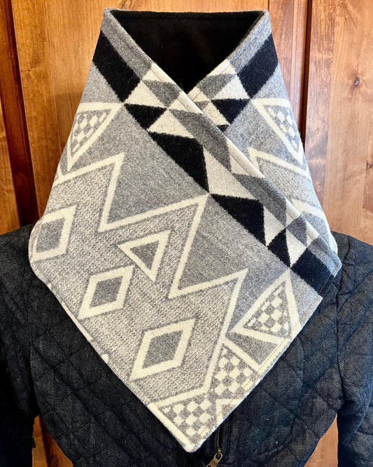 Women's Western Cowboy Gray Aztec Warm Neck Hood