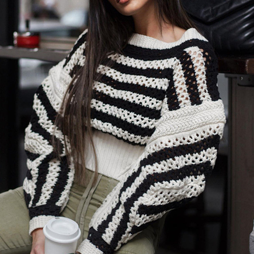 Round Neck Black And White Hollow Waist Short Women's Sweater