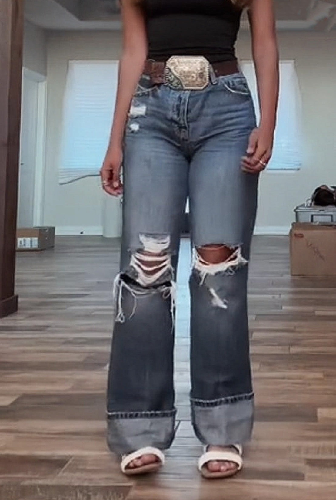 Retro High Waist Ripped Jeans