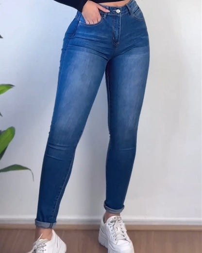 Jeans With Shape Belt