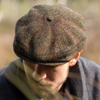 PEAKED CAPS Genuine Scottish Harris Tweed 8 Panels Man Cap Wool Large Crown GREEN-RED