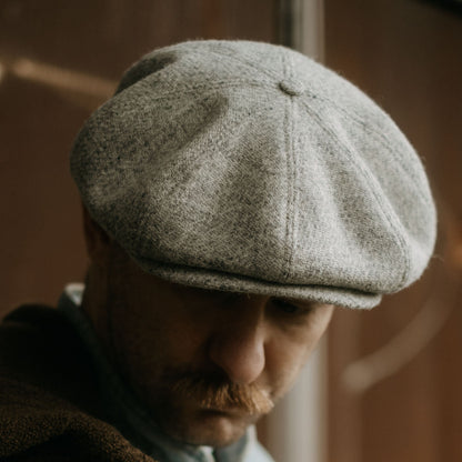 PEAKED CAPS Genuine Scottish Harris Tweed 8 Panels Man Cap Light GRAY