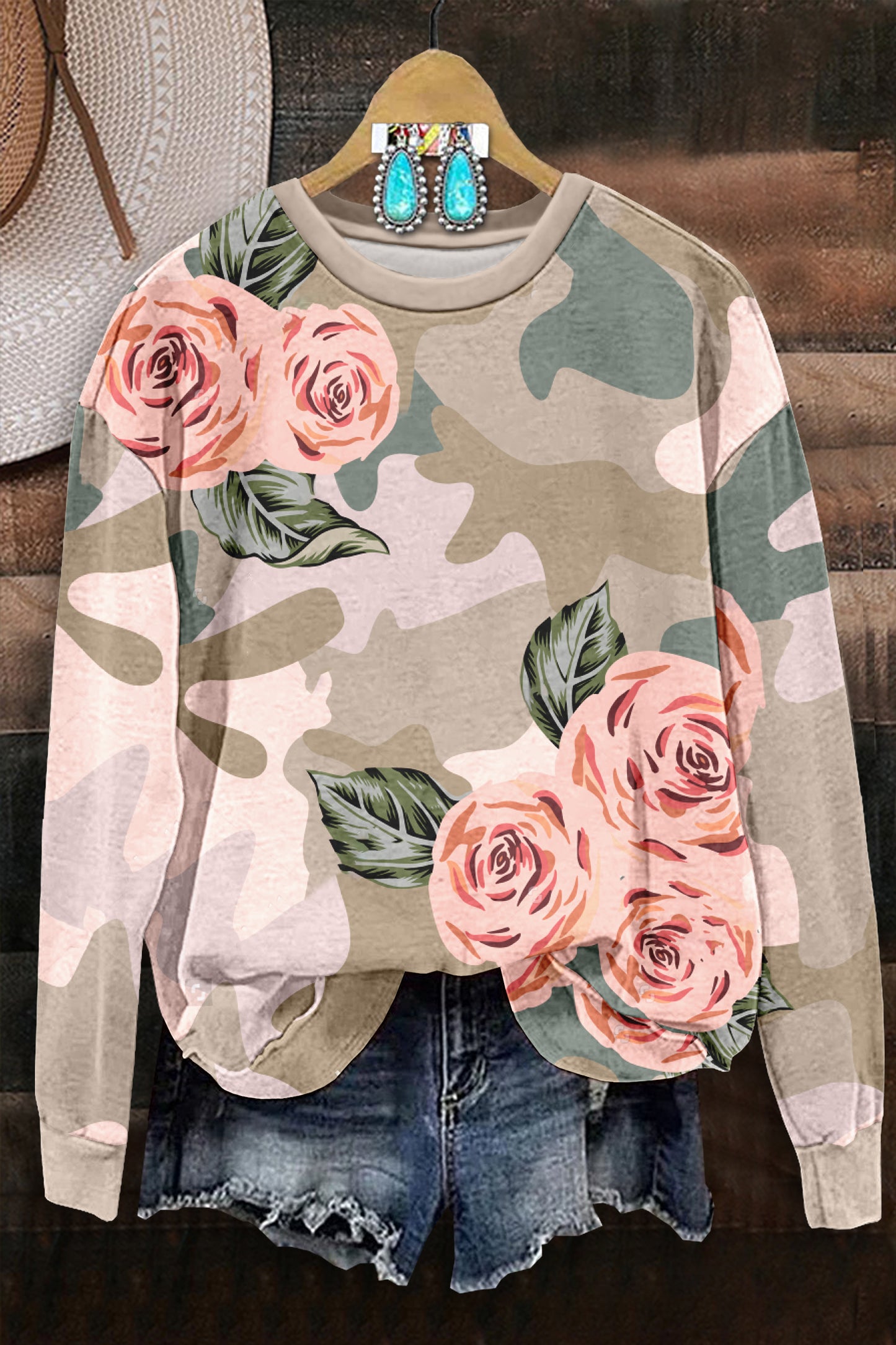 Distinctive Camouflage Floral Print Sweatshirt