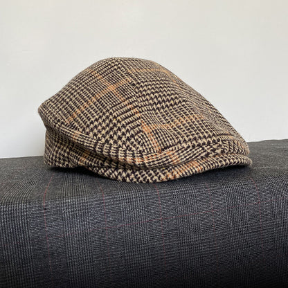 THE PEAKED Marl Flat Hat Plaid-Harris Tweed