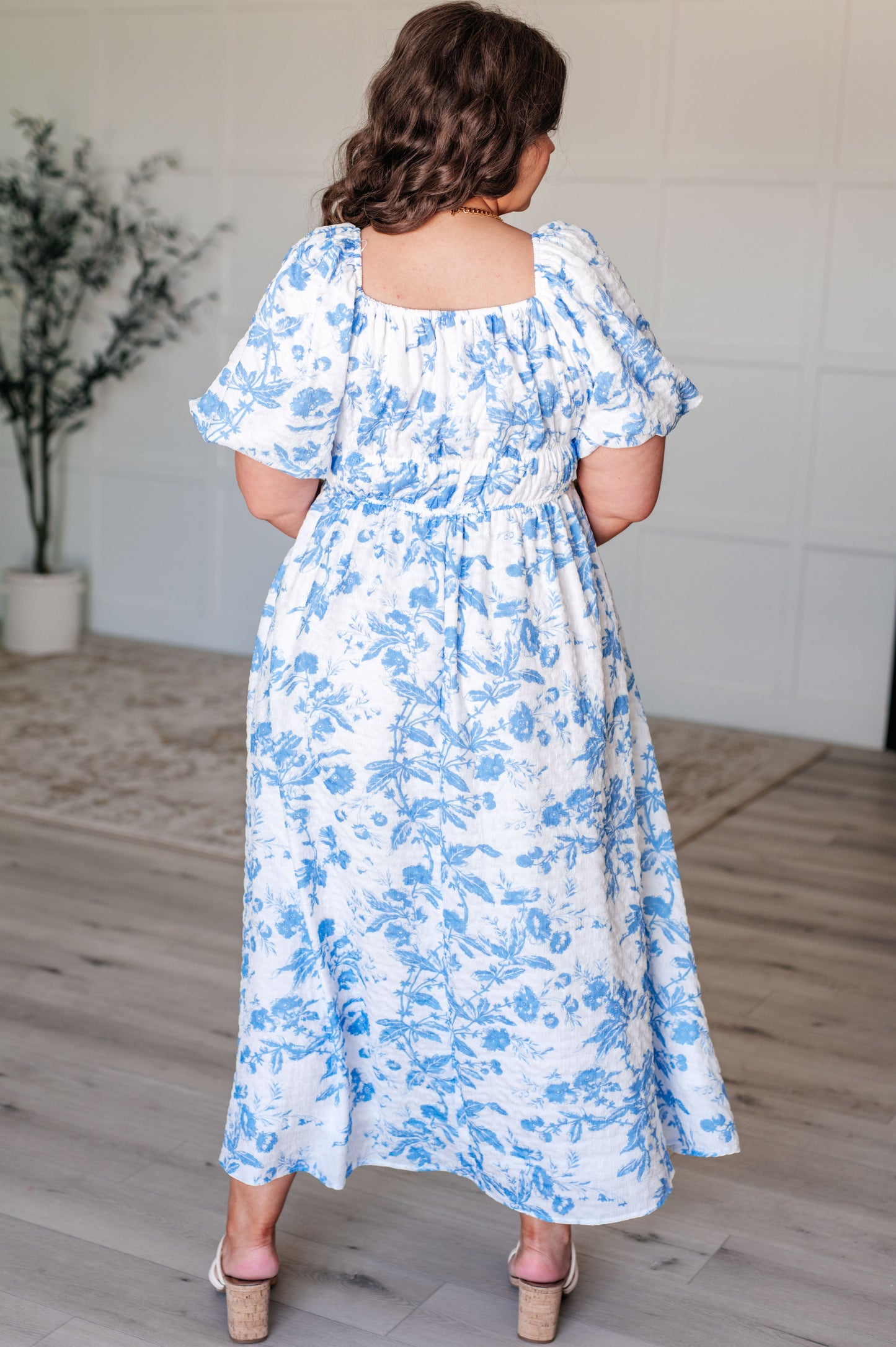 Countrygirl Floral Square Neck Floral Dress in Blue