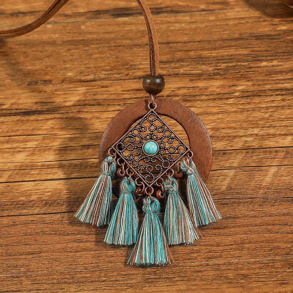 Women's Bohemian Flower Shell Hollow Necklace