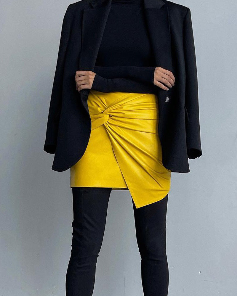 Pleated Hip-Hugging Leather Skirt