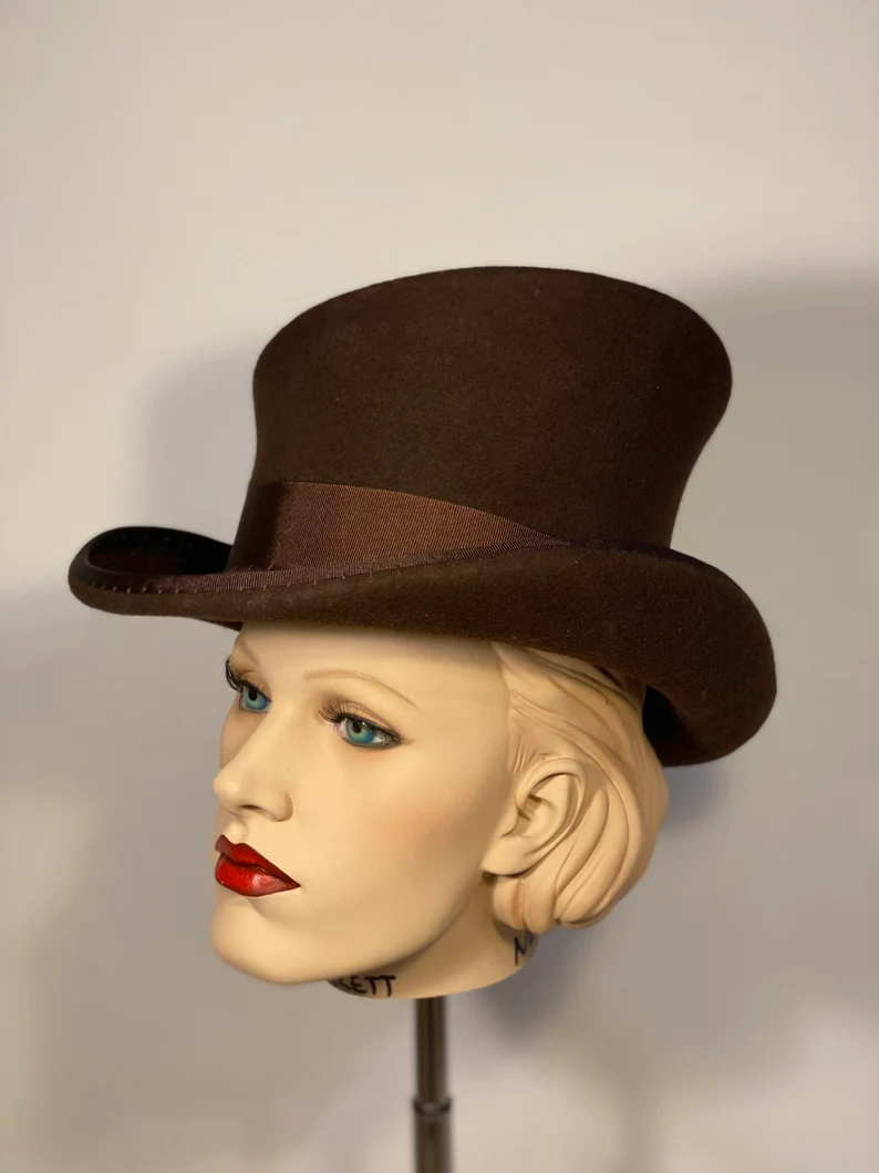 Asymmetric top hat