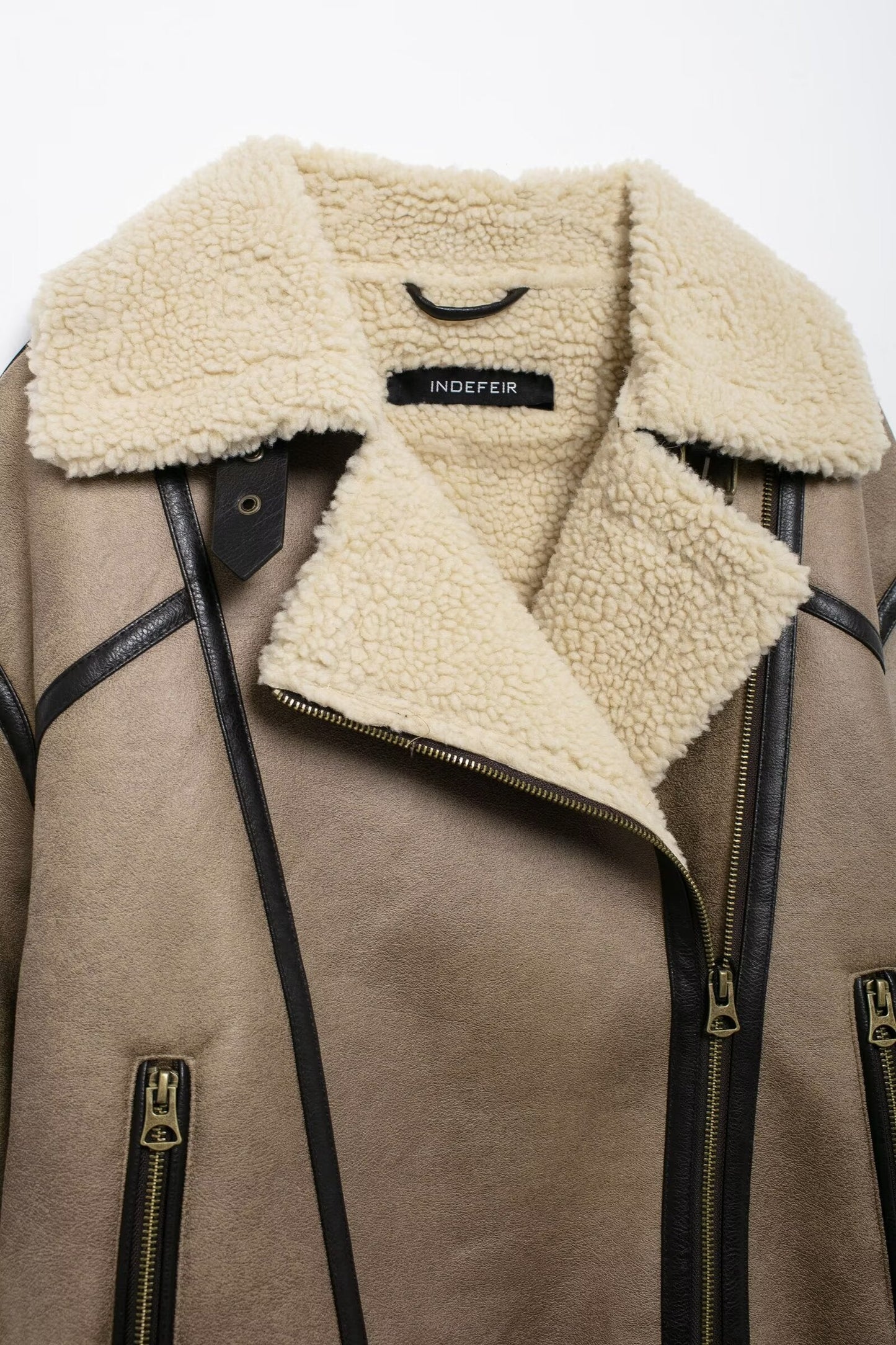 Aviator Chic Shearling_Jacket