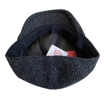 THE PEAKED Gatsby Flat Hat Black-Harris Tweed