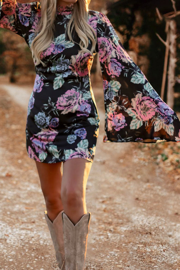 Vintage Floral Print Bell Sleeve Dress