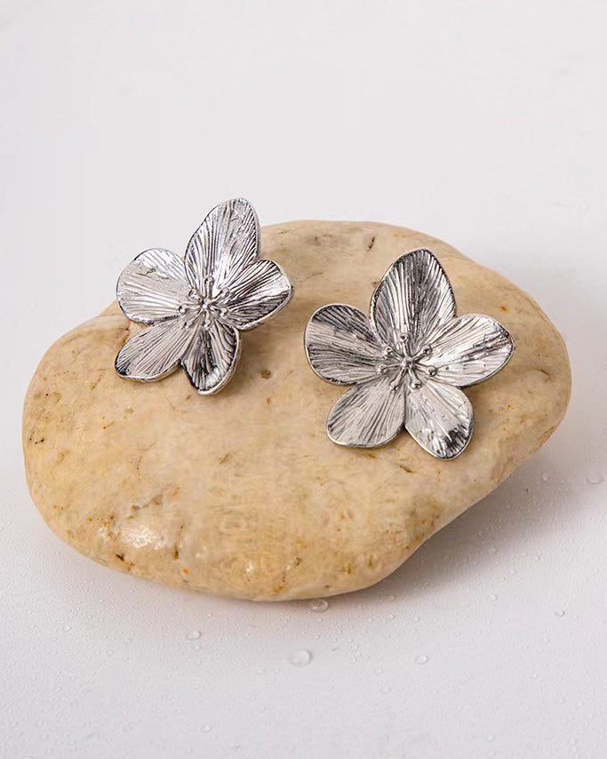 Retro Five Petal Flower Earrings