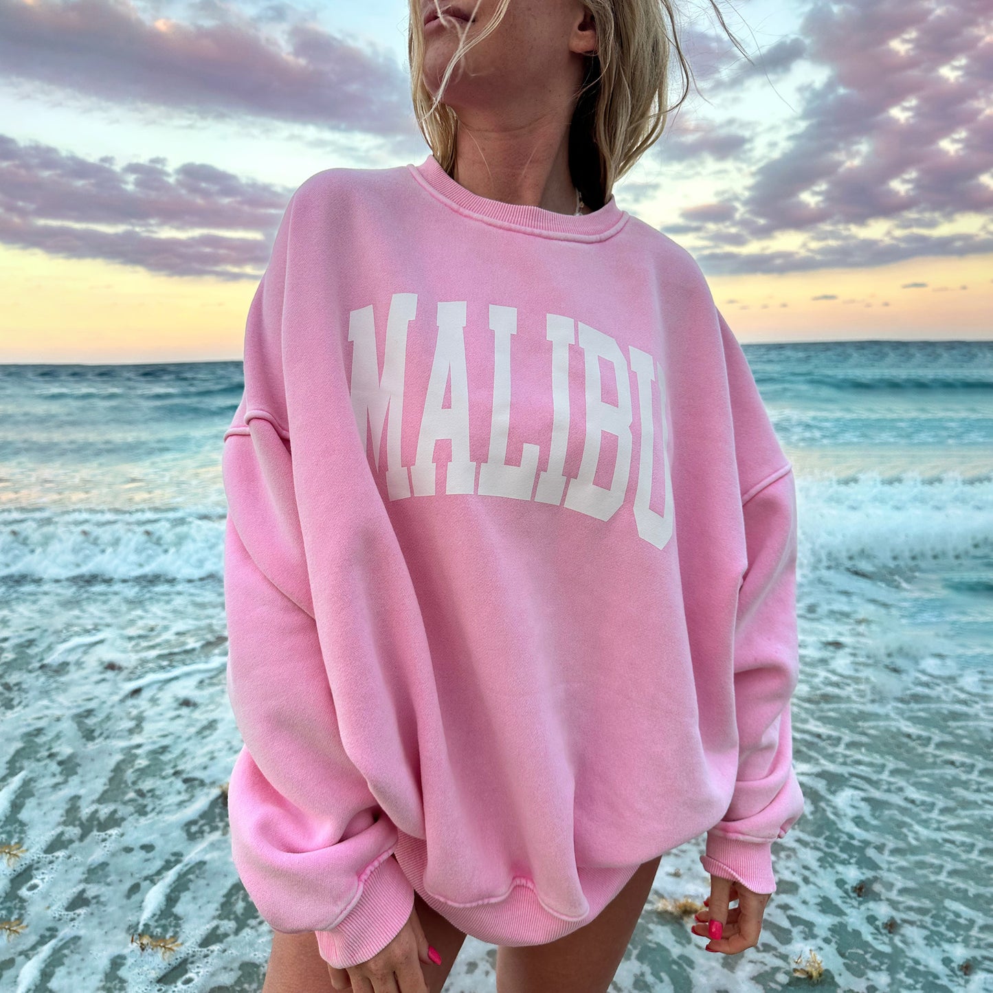 MALIBU GRAPHIC SWEATSHIRT