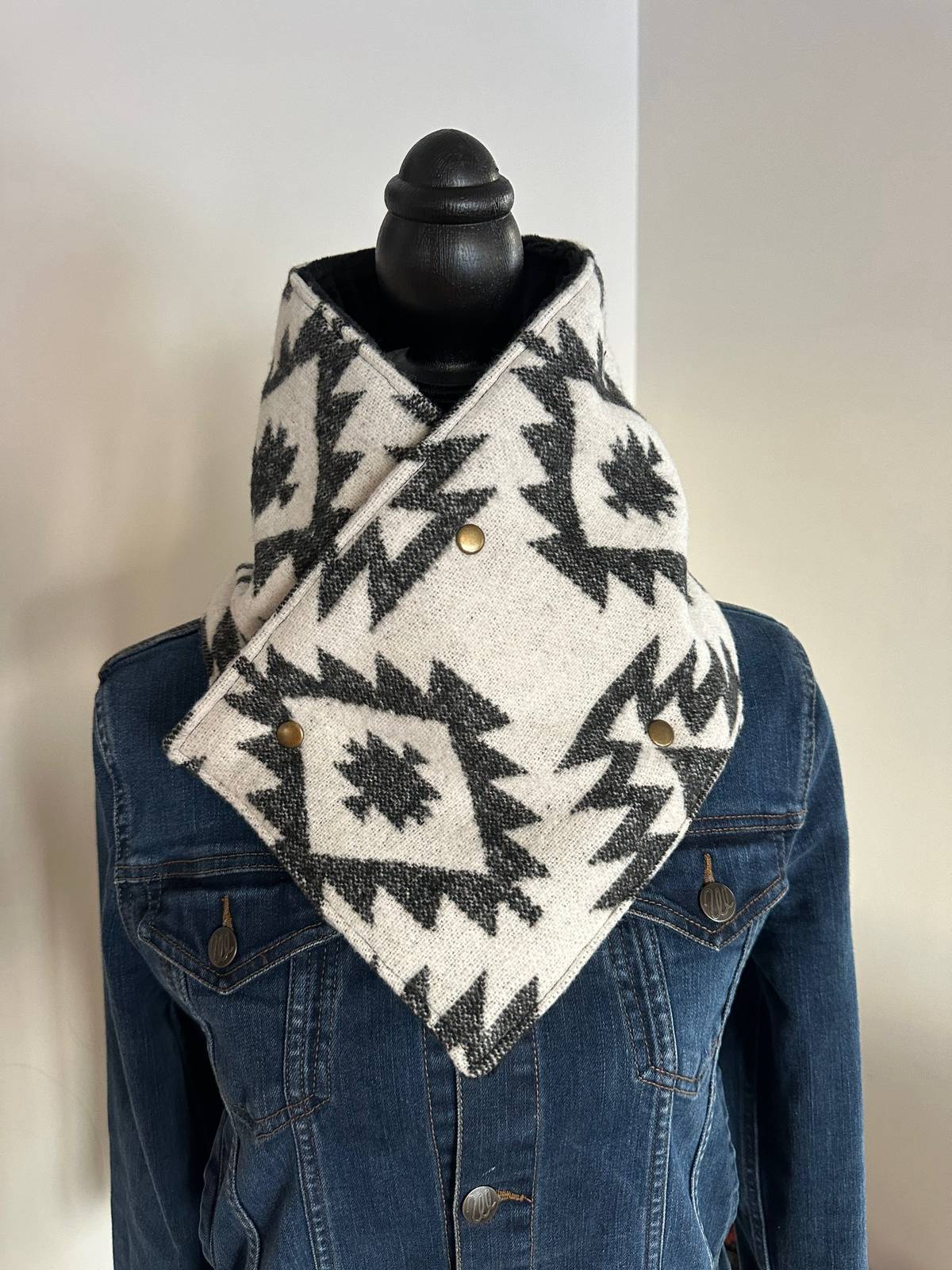 Women's Western White Aztec Warm Neck Hood