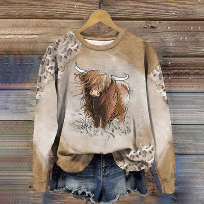 Women's Highland Cow In The Wind Leopard Print Casual Sweatshirt