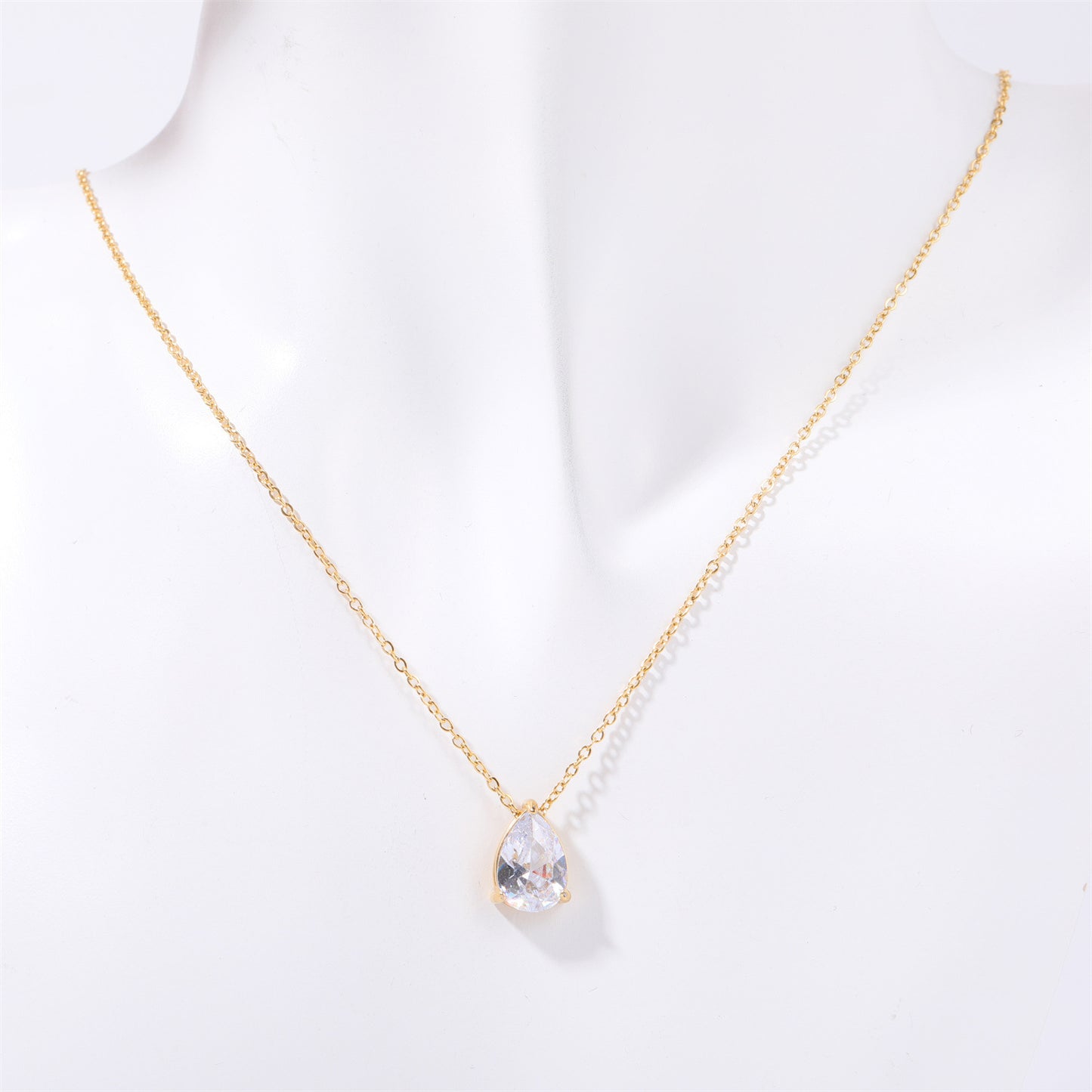 Women's December Birthday Pear-shaped Teardrop Zircon Necklace