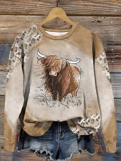 Women's Highland Cow In The Wind Leopard Print Casual Sweatshirt