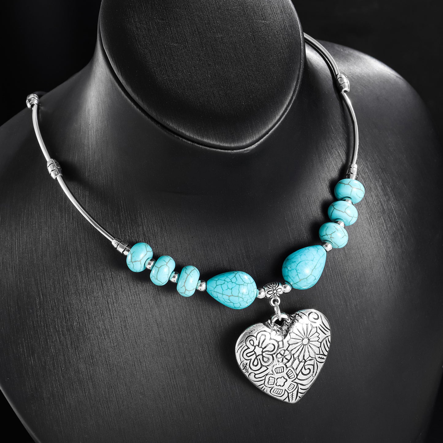 Female Ethnic Heart-shaped Alloy Necklace