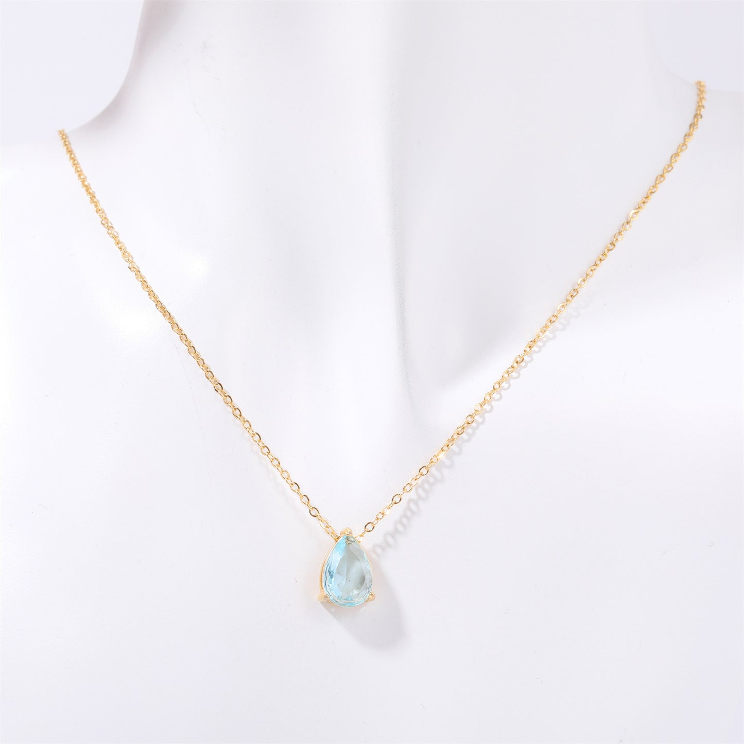 Women's December Birthday Pear-shaped Teardrop Zircon Necklace