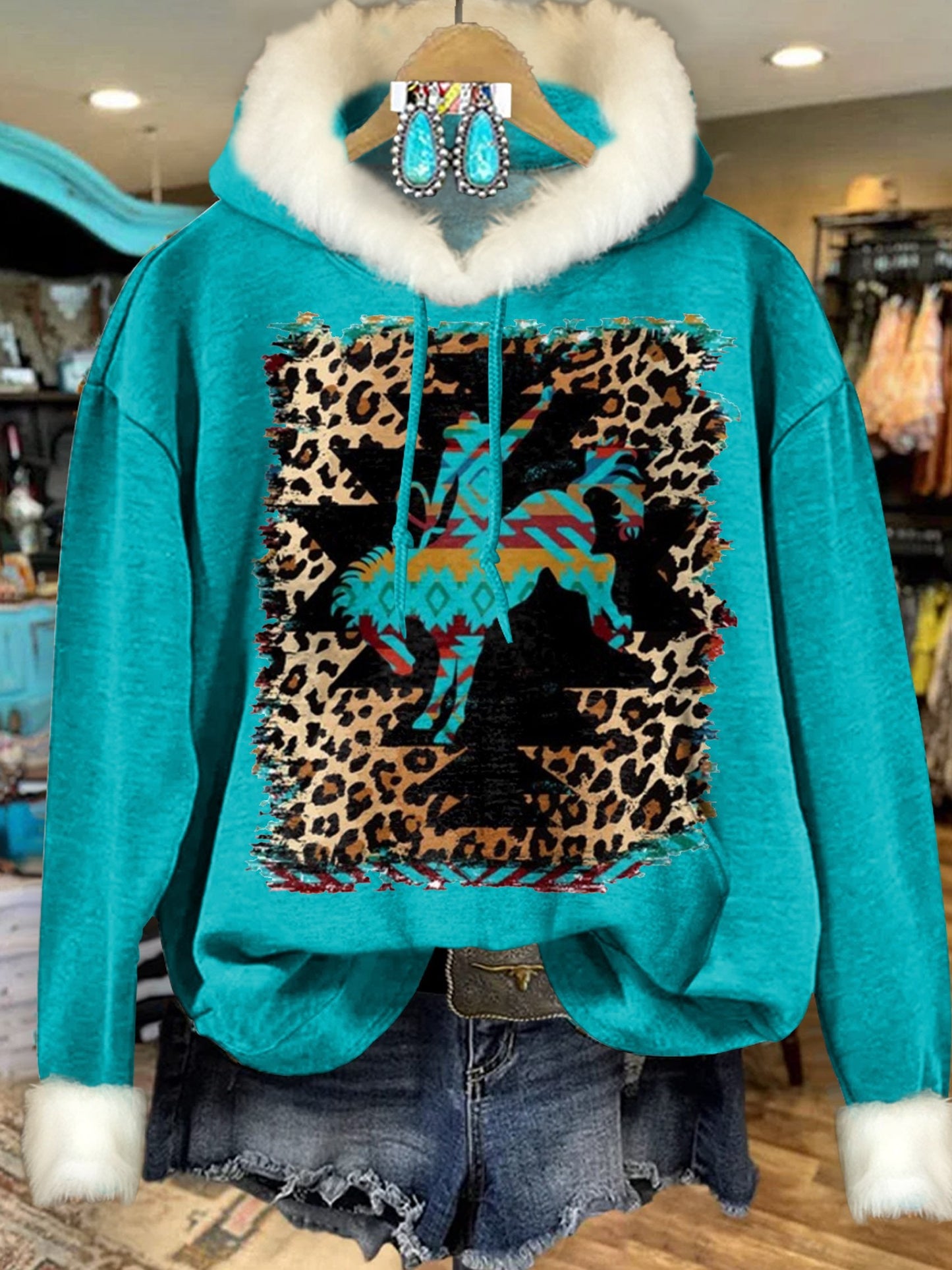 Vintage Teal Leopard Horse Tamer Art Print Imitation Rabbit Fur Trim Casual Hoodie Sweatshirt