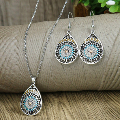 Women's Bohemian Flower Hollow Necklace Earring Set