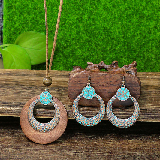 Women's Bohemian Wooden Earrings And Necklace Suit