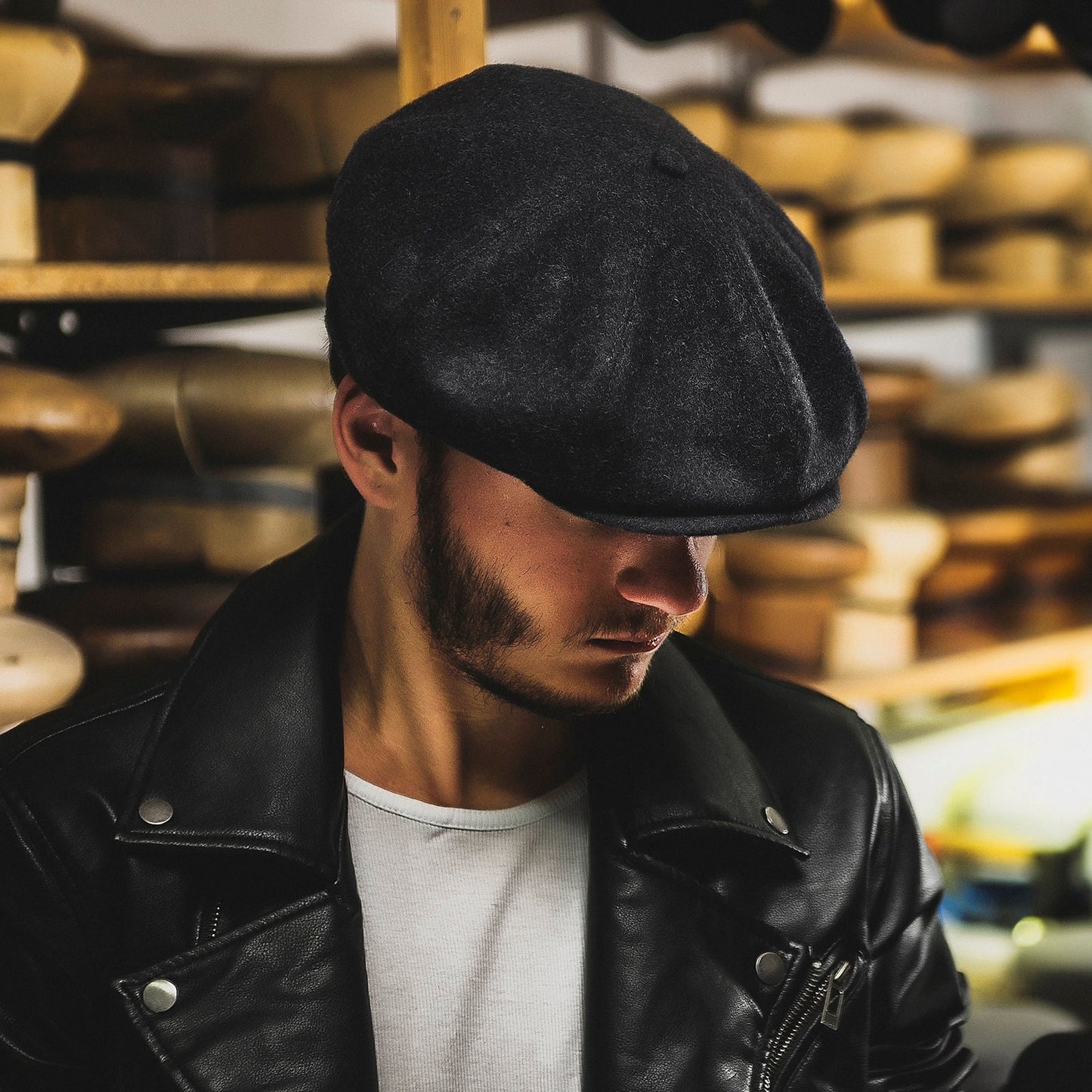 PEAKED CAPS Genuine Scottish Harris Tweed 8 Panels Man Cap Black Grey