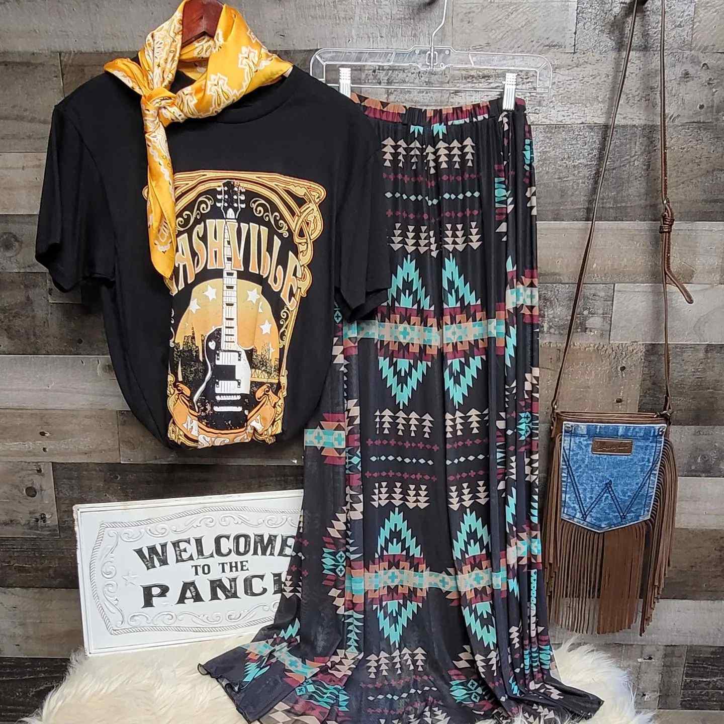 Pretty Western Aztec Print Skirt