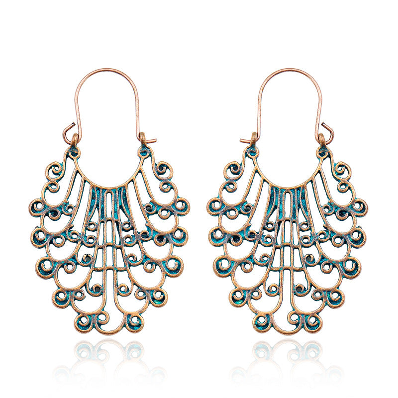 Women's Bohemian Court Hollow U-shaped Earrings