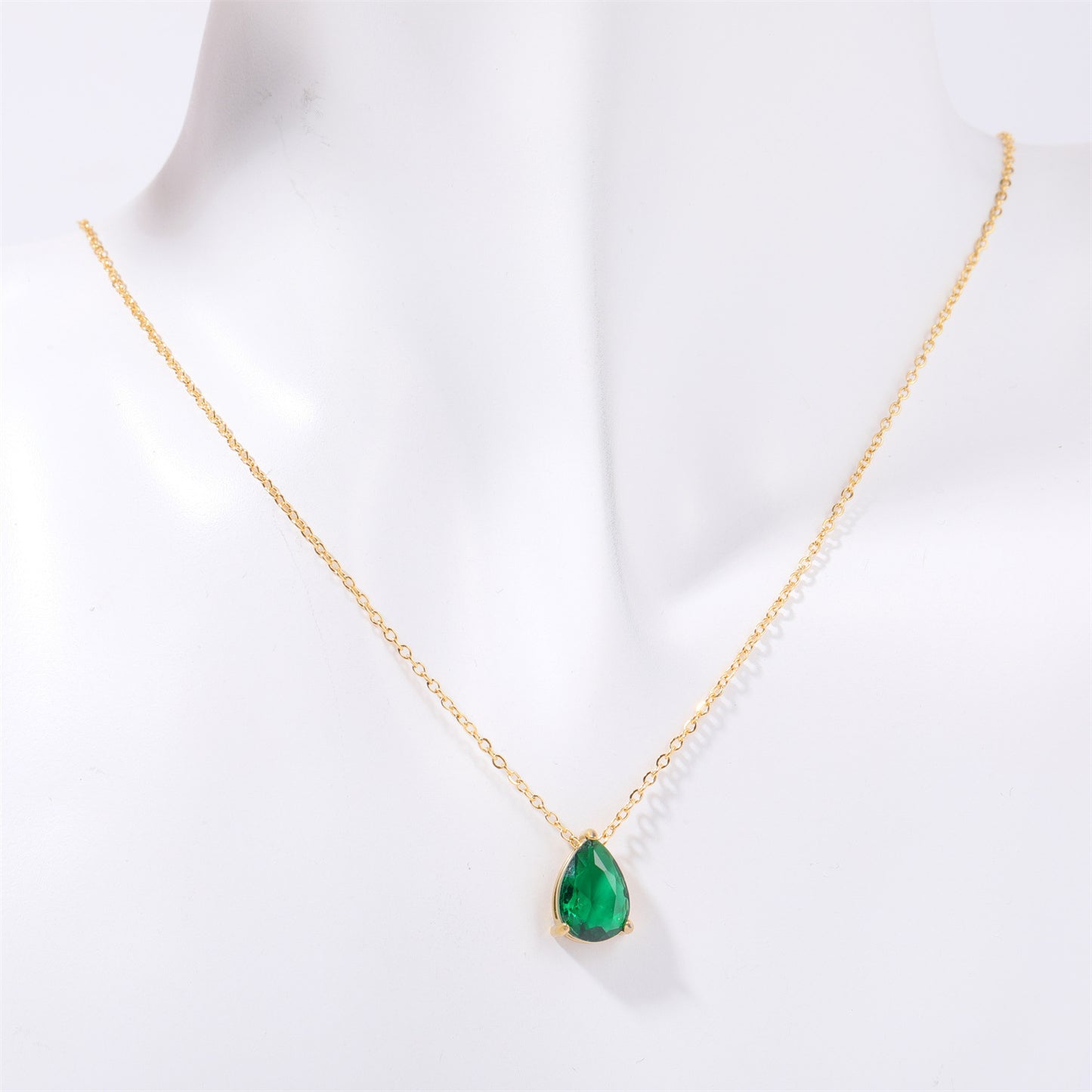 Women's December Birthday Pear-shaped Teardrop Zircon Necklace