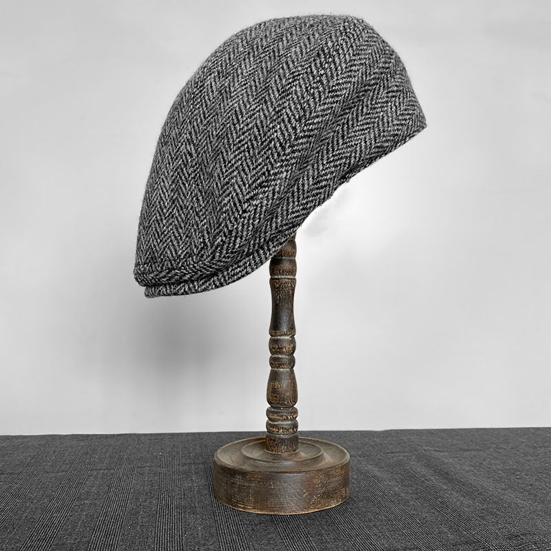 THE PEAKED Gatsby Flat Hat Gray-Harris Tweed