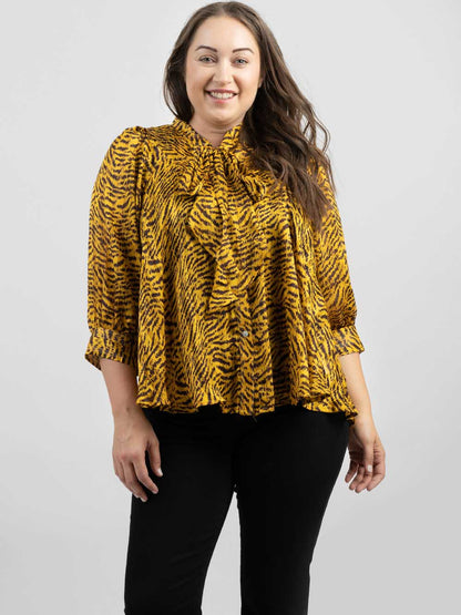 Plus Size Women Zebra Print Oversized 3/4 Sleeve Round Neck With Knot Blouse