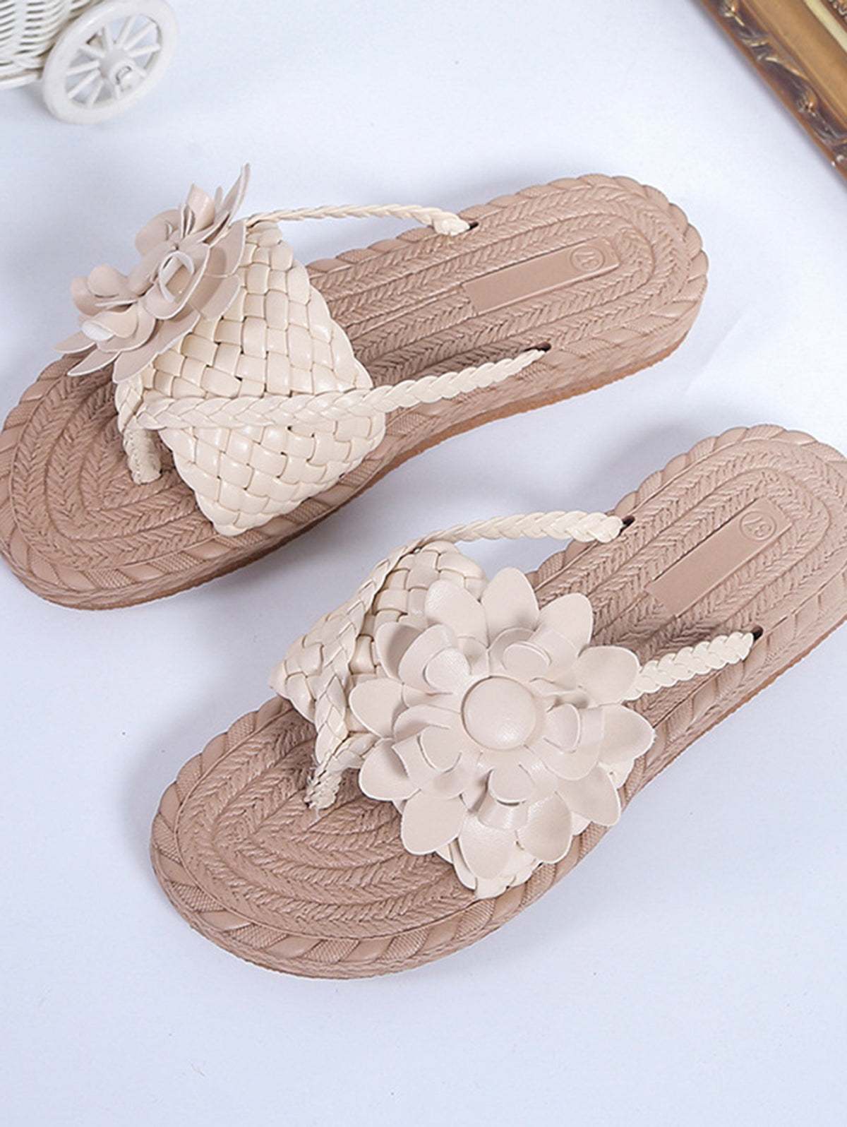 Casual 3D Floral Crochet Flip Flops Flat Slippers