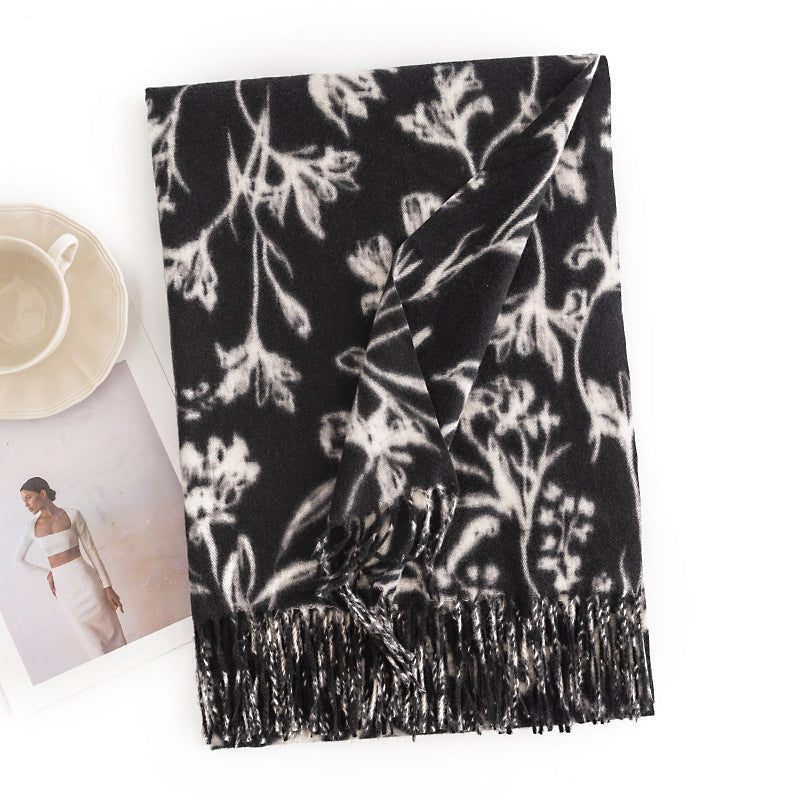 Classic Floral Print Soft Tassel Scarf