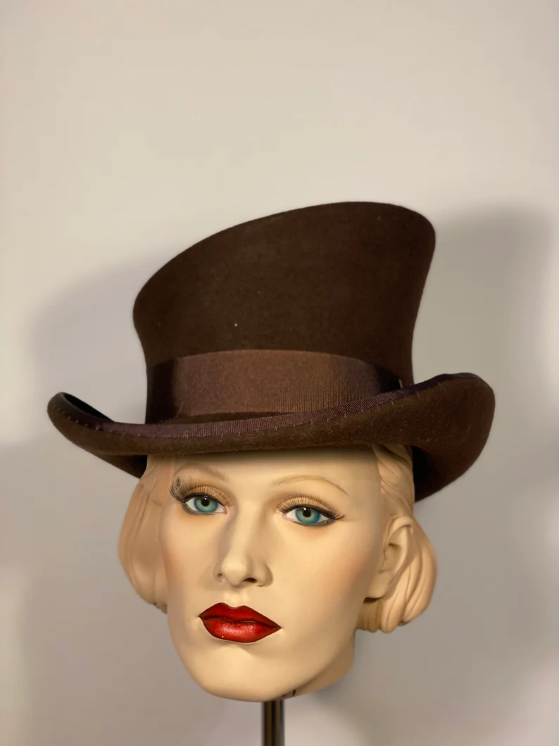 Asymmetric top hat