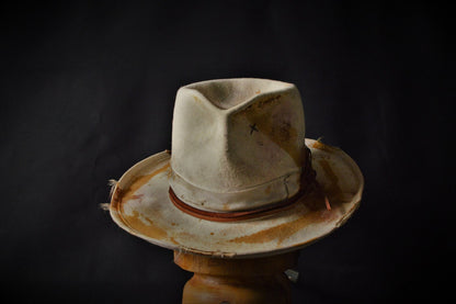 Sierra Nevada - distressed white fedora