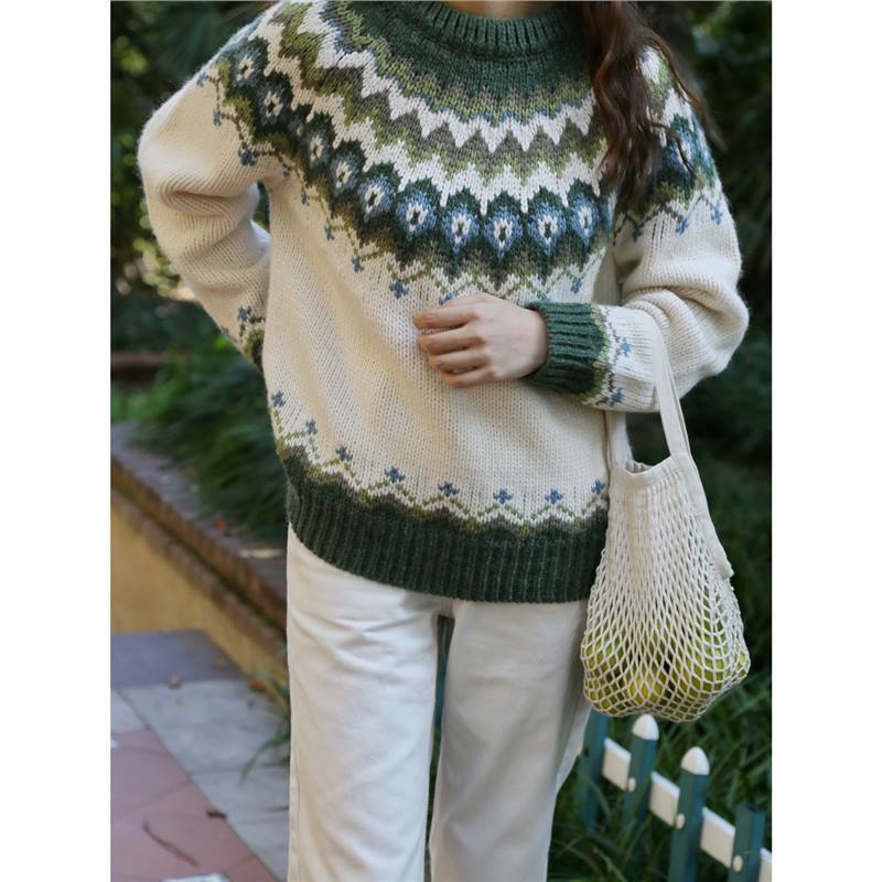 Women's Green Retro Pullover Sweater