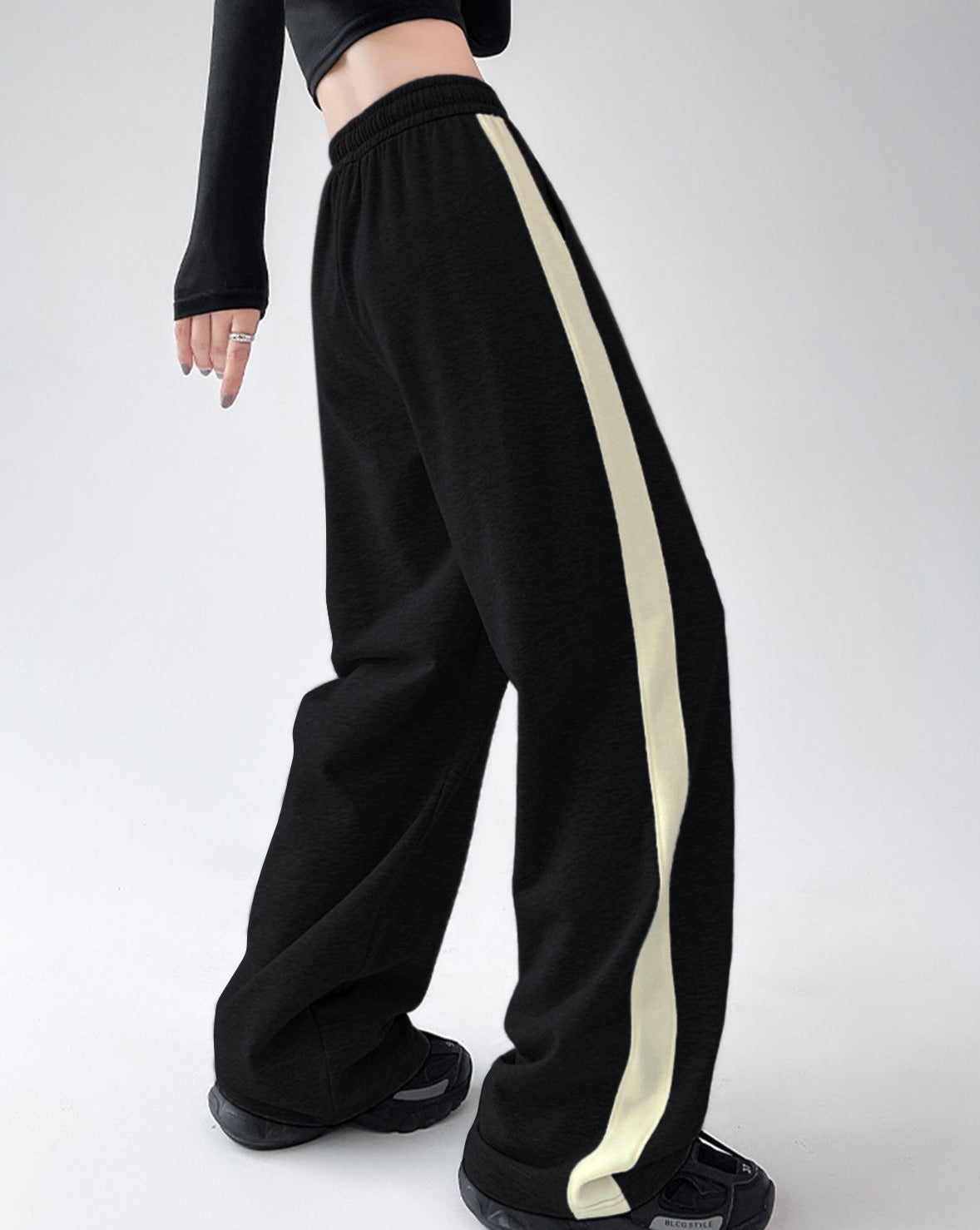 Drawstring Contrast Trim Wide Leg Sweatpants