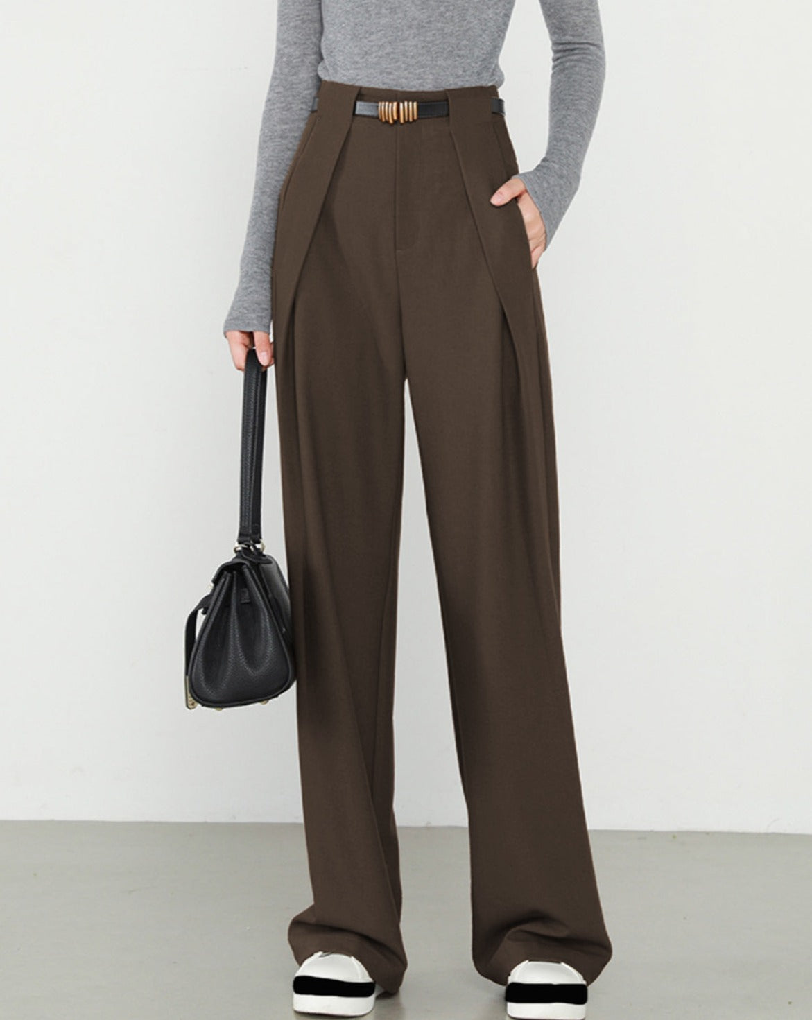 Middle Waist Solid Pocket Straight Leg Pants