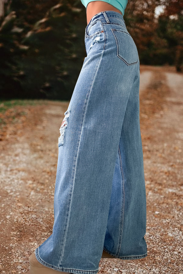 Distressed Wide Leg Jeans