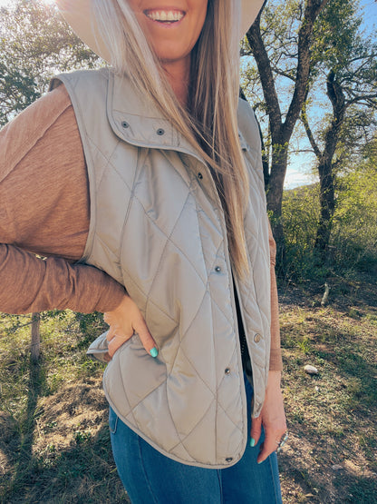 The Wilcoe Puffer Vest (Sage)