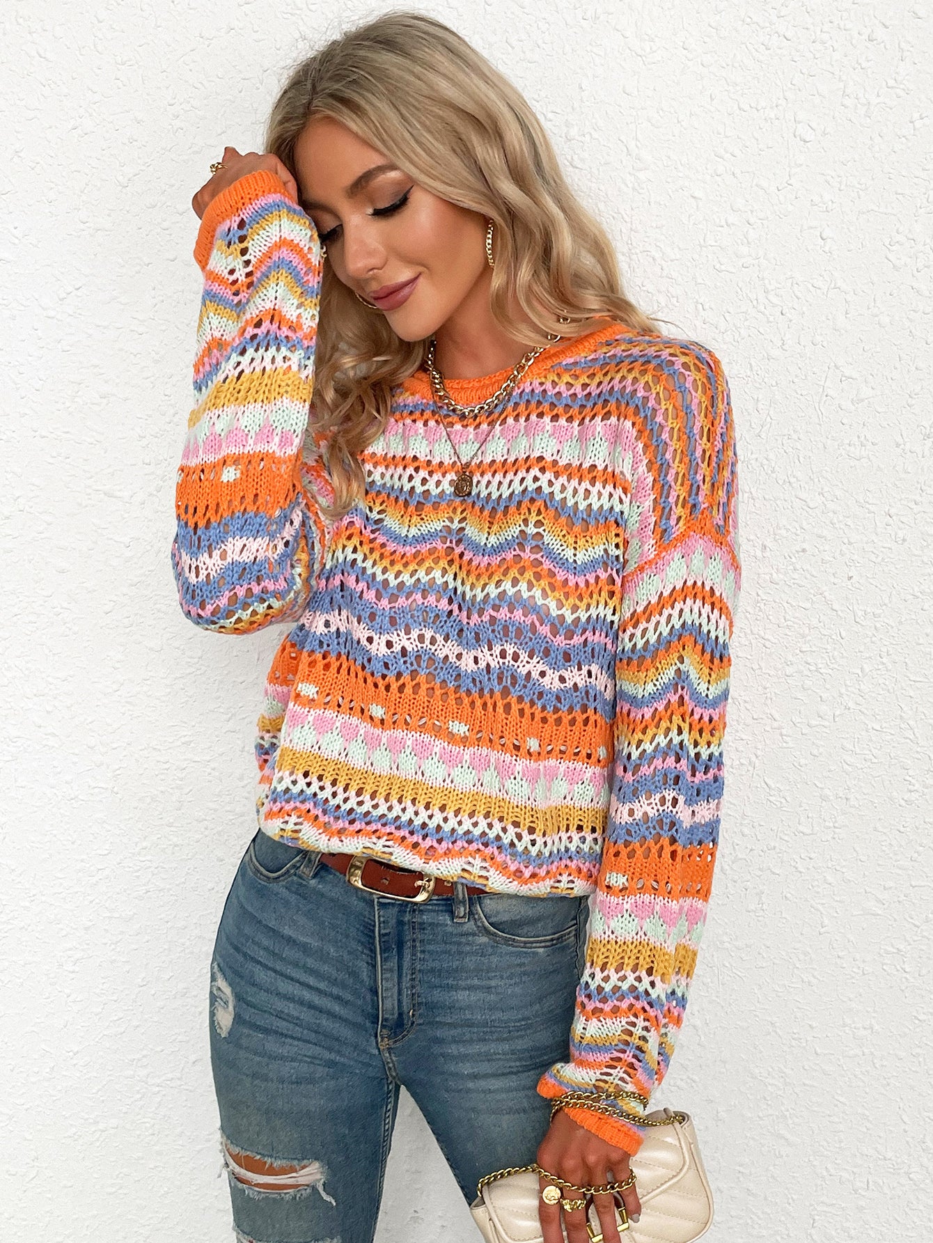 Mid-Color Crew Neck Striped Sweater