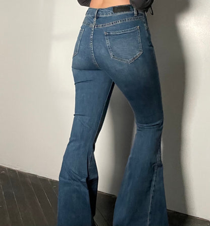 Final Sale _ Magnolia Bell Jeans