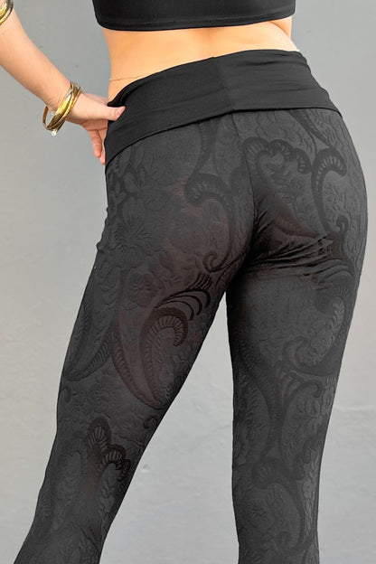 CUFF LEGGING - BLACK PAISLEY