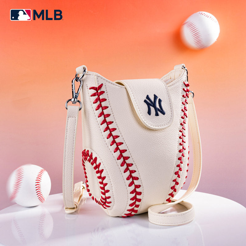 MLB New York Yankees Leather Crossbody Bag