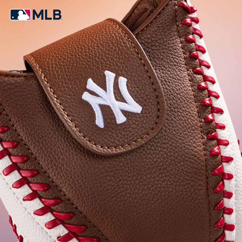 MLB New York Yankees Leather Crossbody Bag