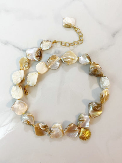 Scallop Irregular Shell Necklace