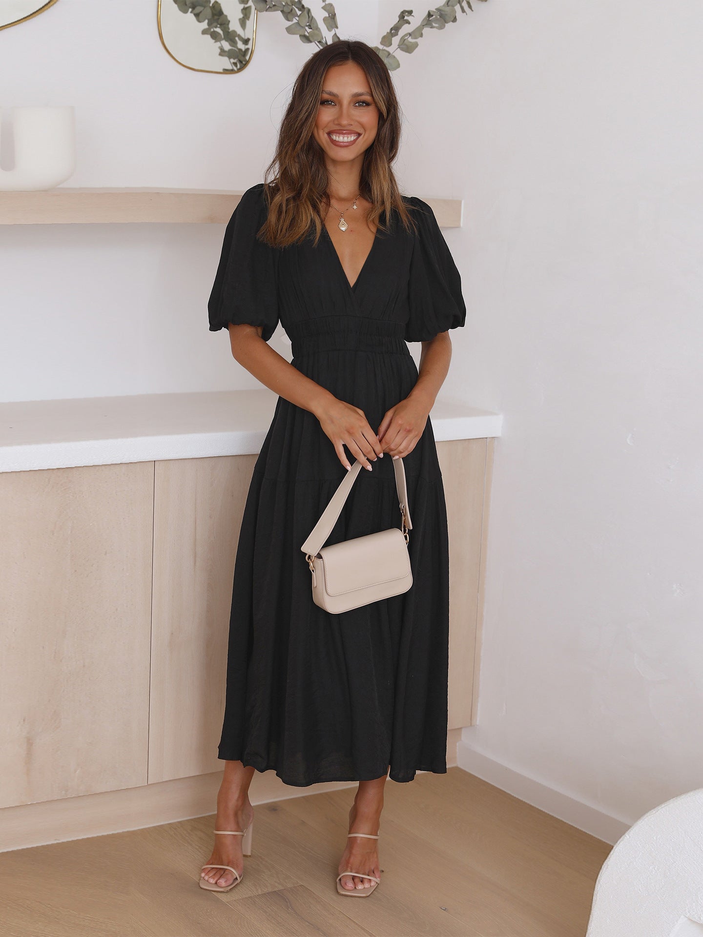 V-neck Puffy Sleeve Pleated Stretch Maxi Dress