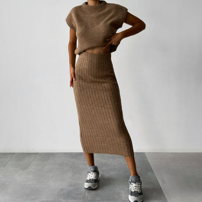 Ribbed Sleeveless Sweater Set