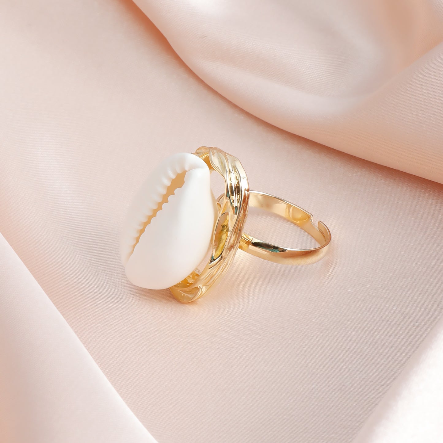 Adjustable Shell Ring